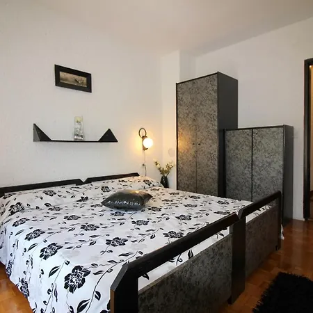 In Porec/istrien 35375